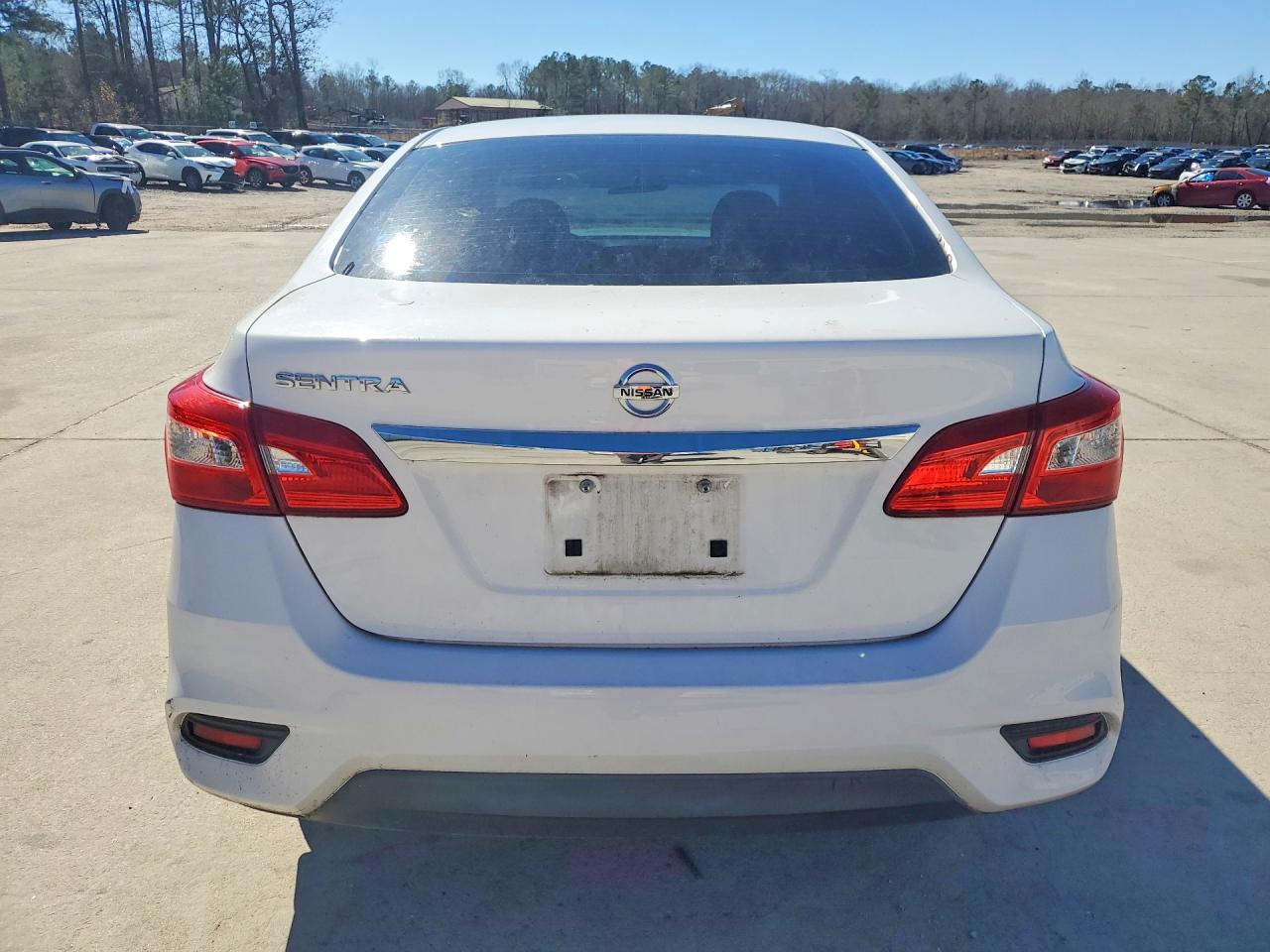 2016 NISSAN SENTRA S photo 6