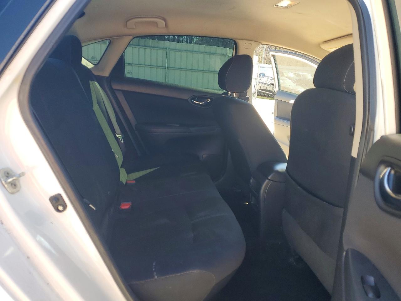 2016 NISSAN SENTRA S photo 10
