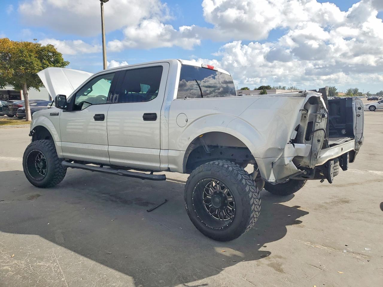 2018 FORD F150 SUPERCREW photo 2