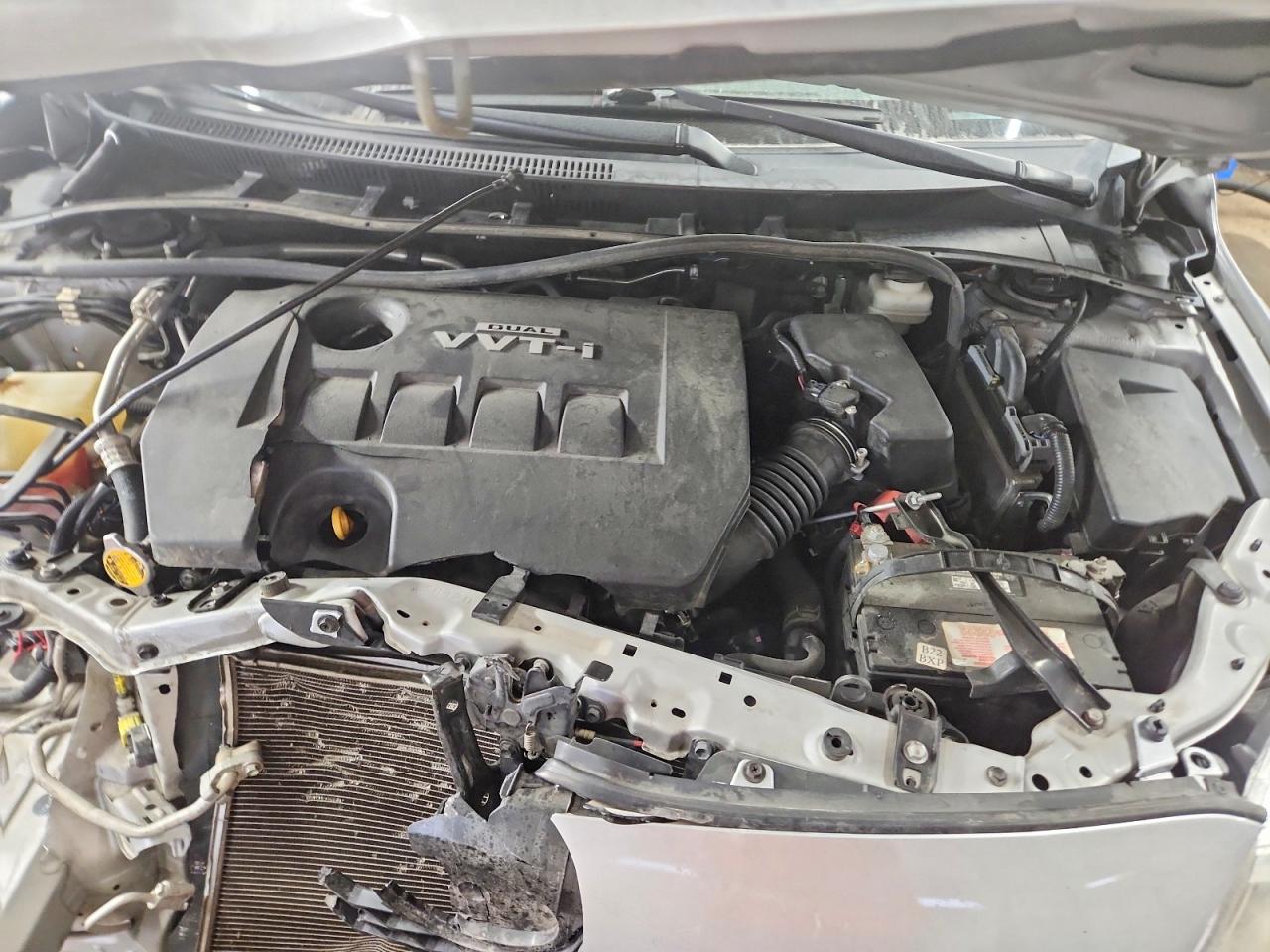 2010 TOYOTA COROLLA LE photo 11