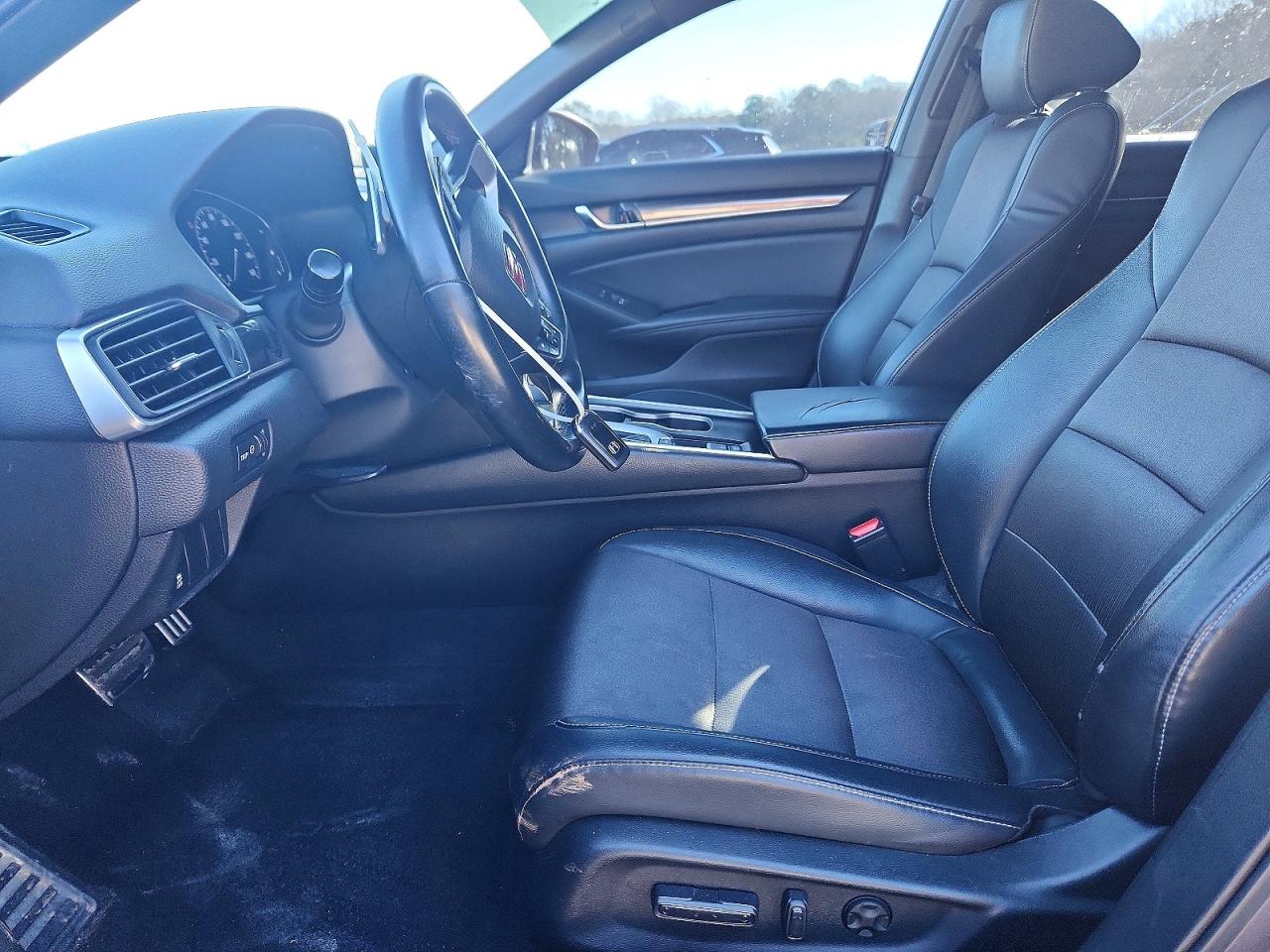 2018 HONDA ACCORD SPORT photo 7