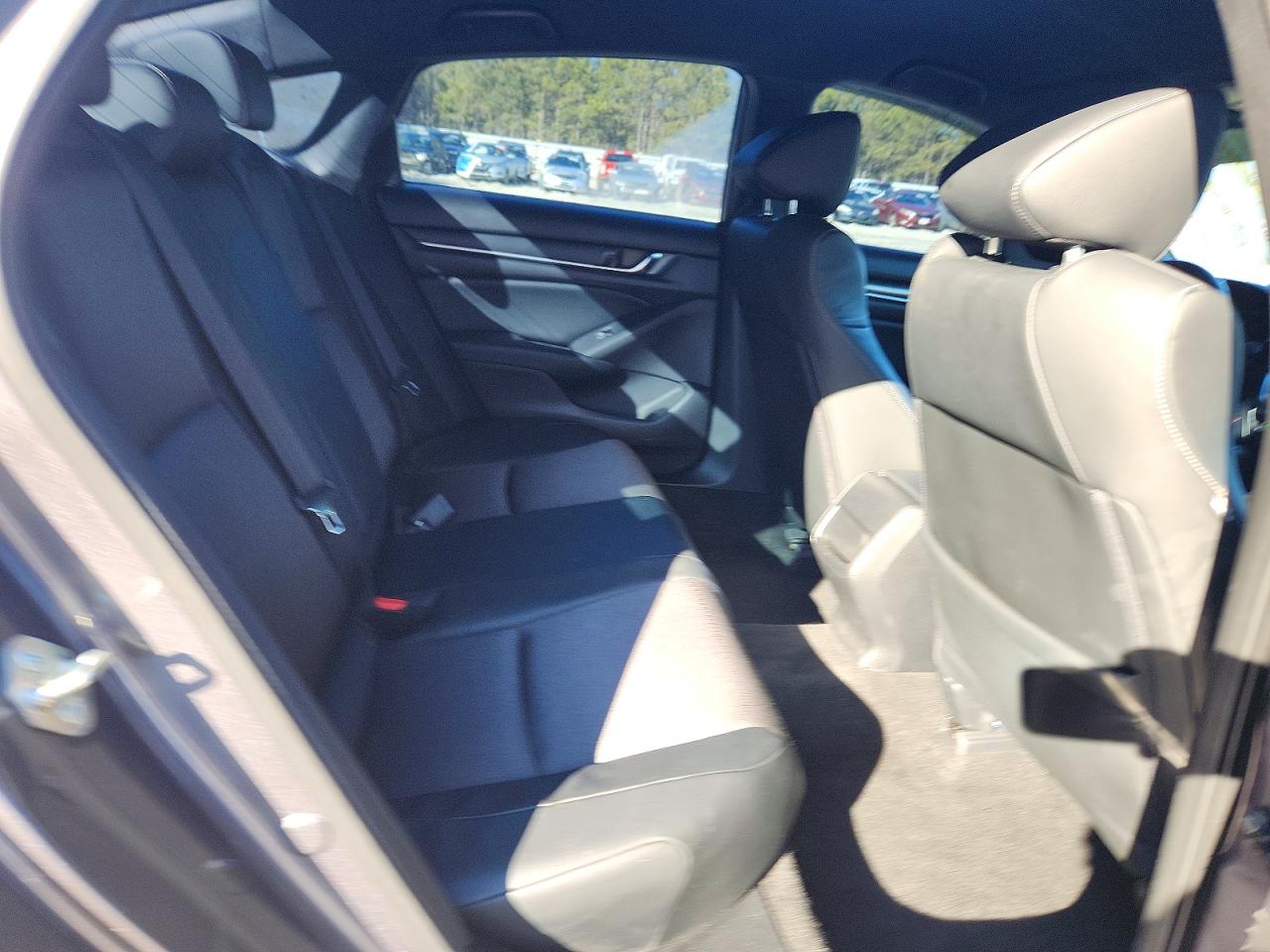 2018 HONDA ACCORD SPORT photo 10
