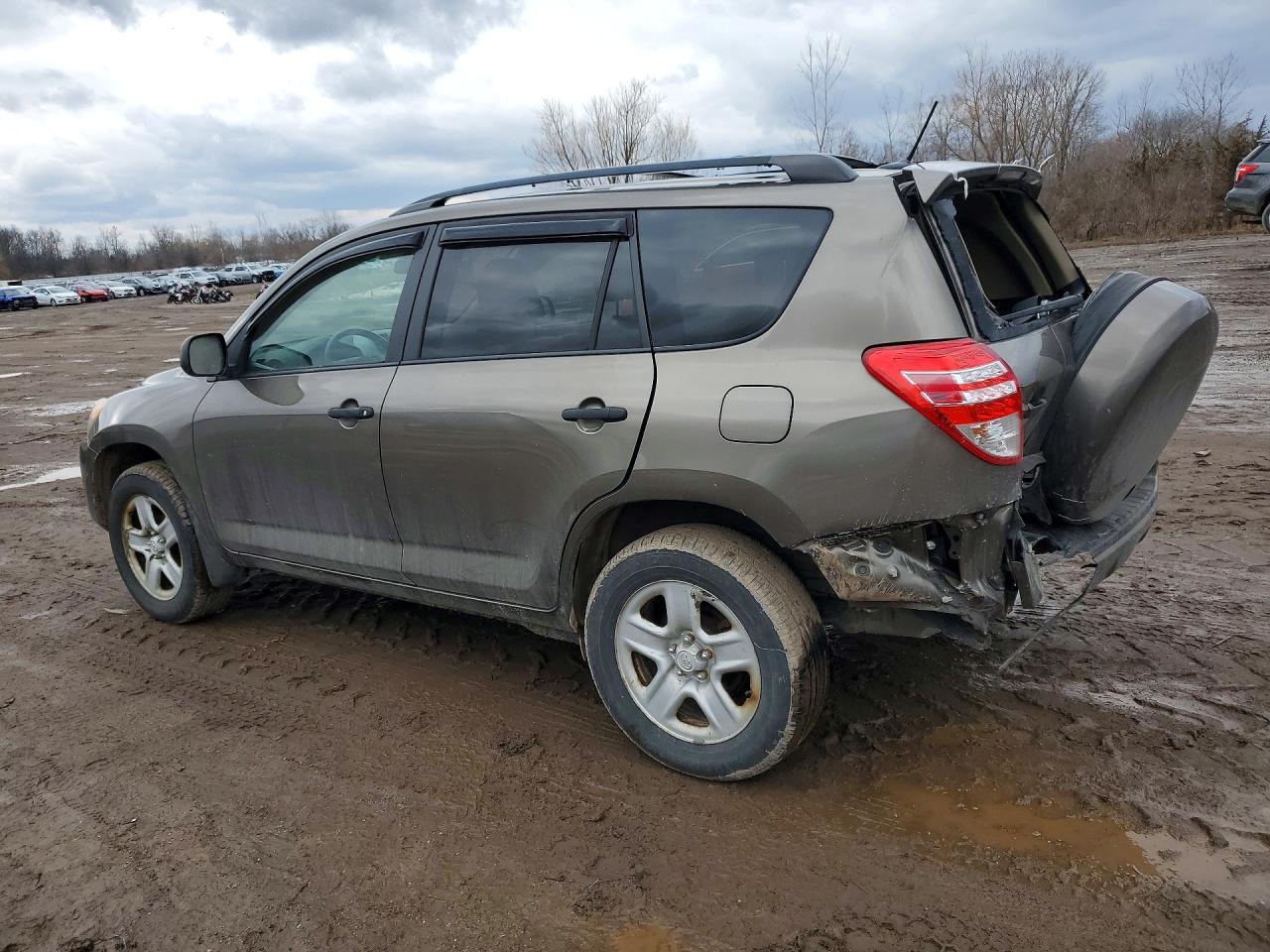 2010 TOYOTA RAV4 photo 2