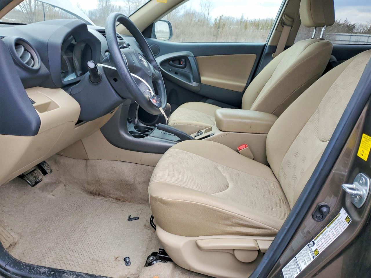 2010 TOYOTA RAV4 photo 7