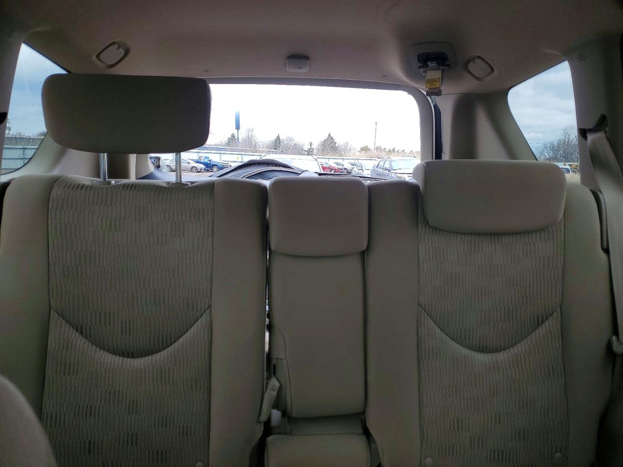 2010 TOYOTA RAV4 photo 10