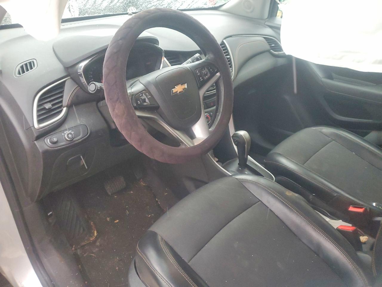 2017 CHEVROLET TRAX 1LT photo 22
