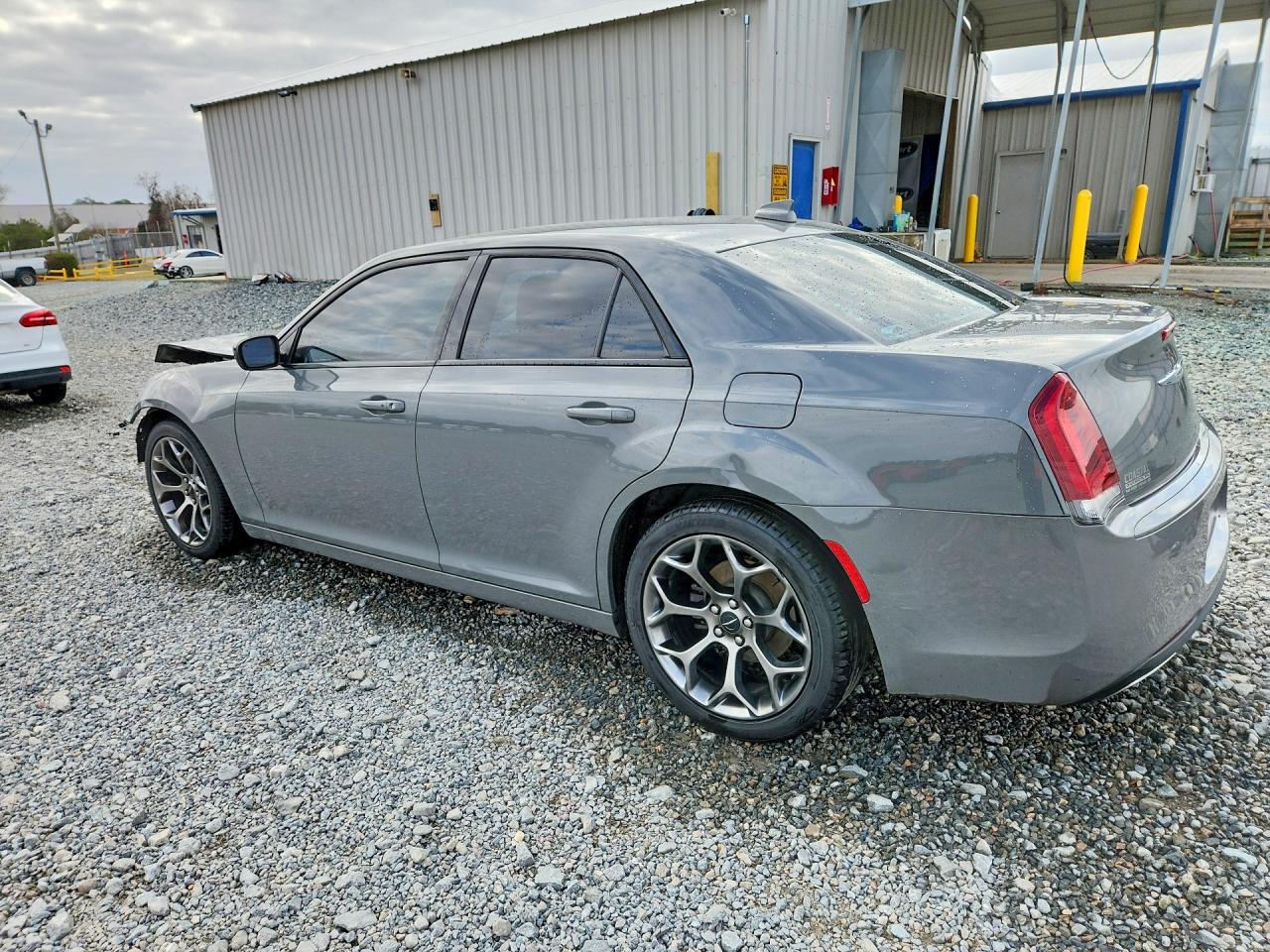 2018 CHRYSLER 300 TOURING photo 4