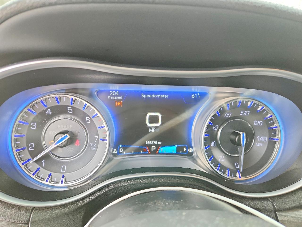 2018 CHRYSLER 300 TOURING photo 25