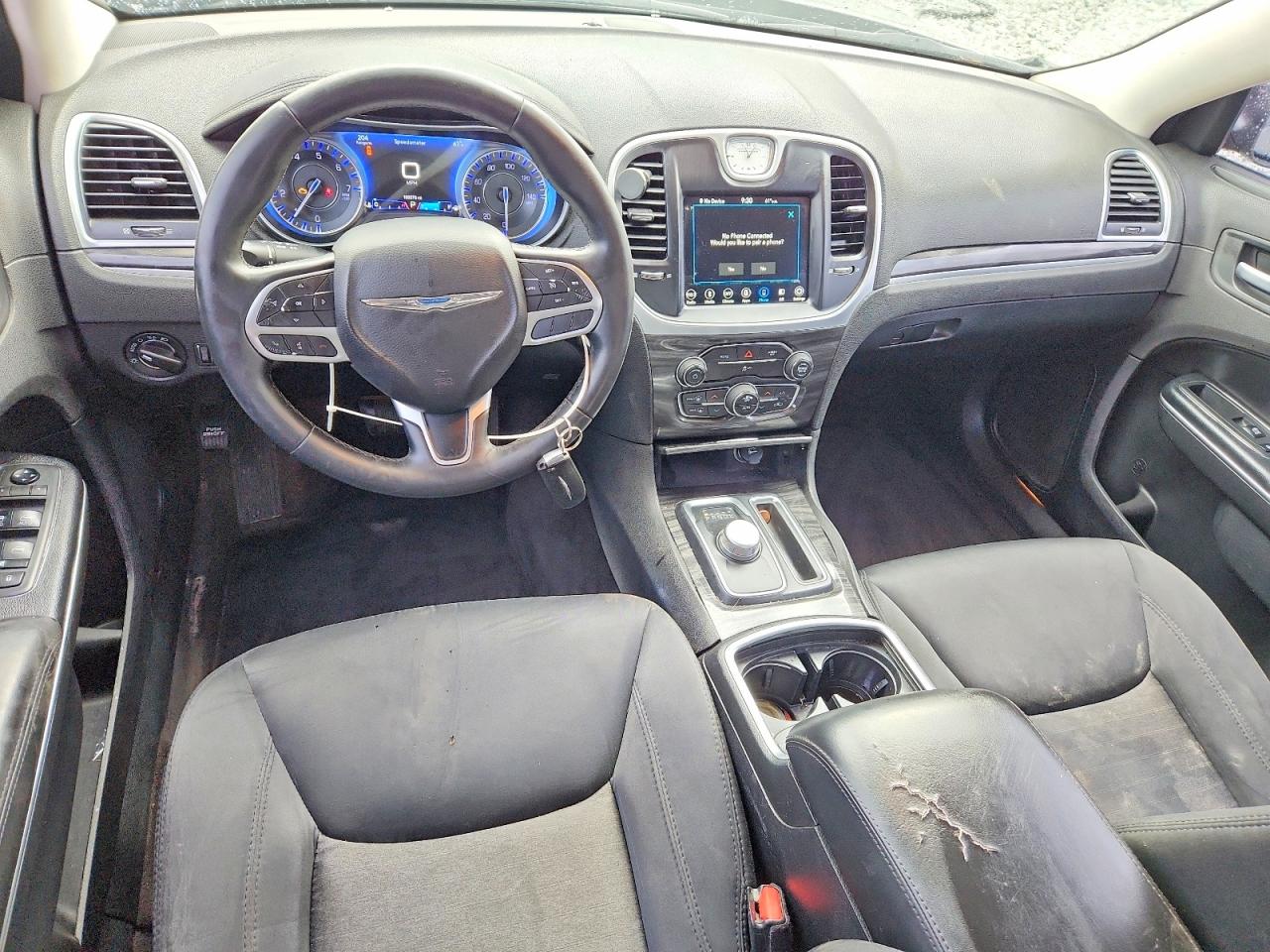 2018 CHRYSLER 300 TOURING photo 22