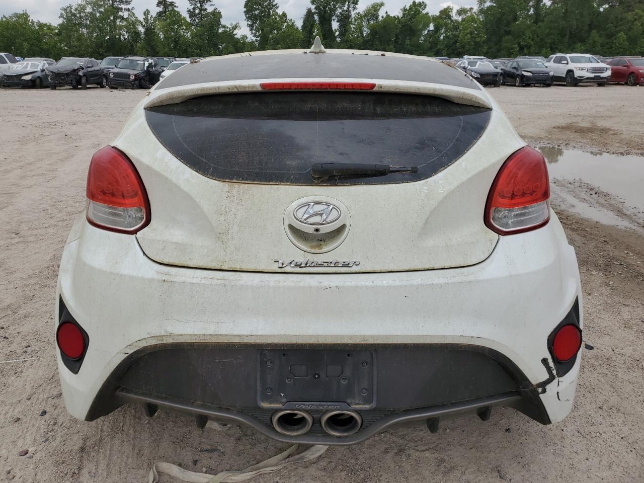 2016 HYUNDAI VELOSTER TURBO photo 16