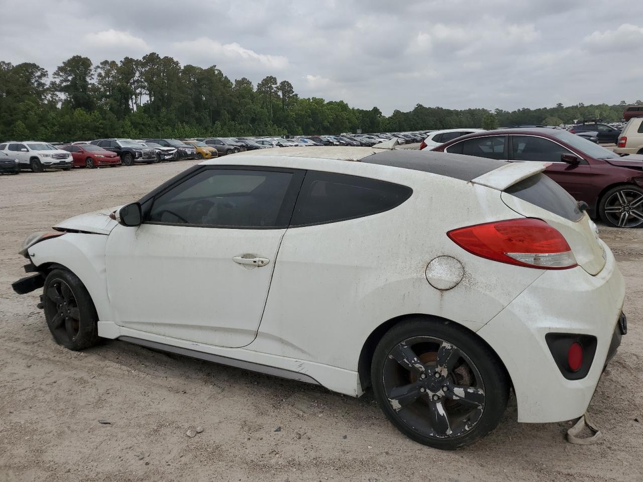 2016 HYUNDAI VELOSTER TURBO photo 4