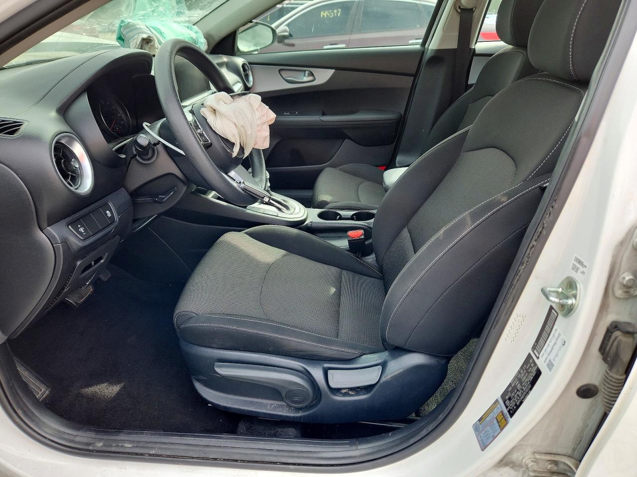 2023 KIA FORTE LXS photo 7