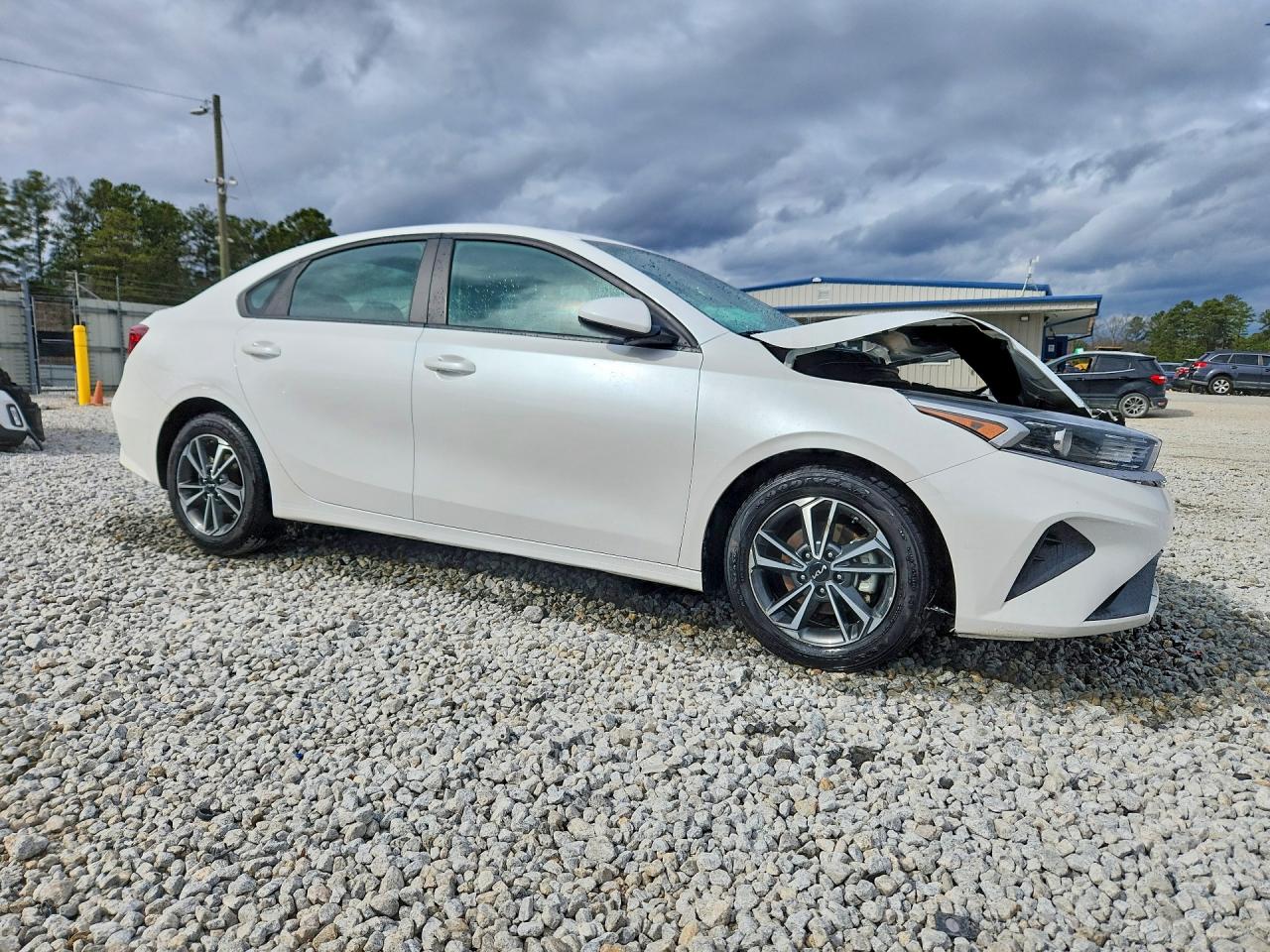 2023 KIA FORTE LXS photo 4