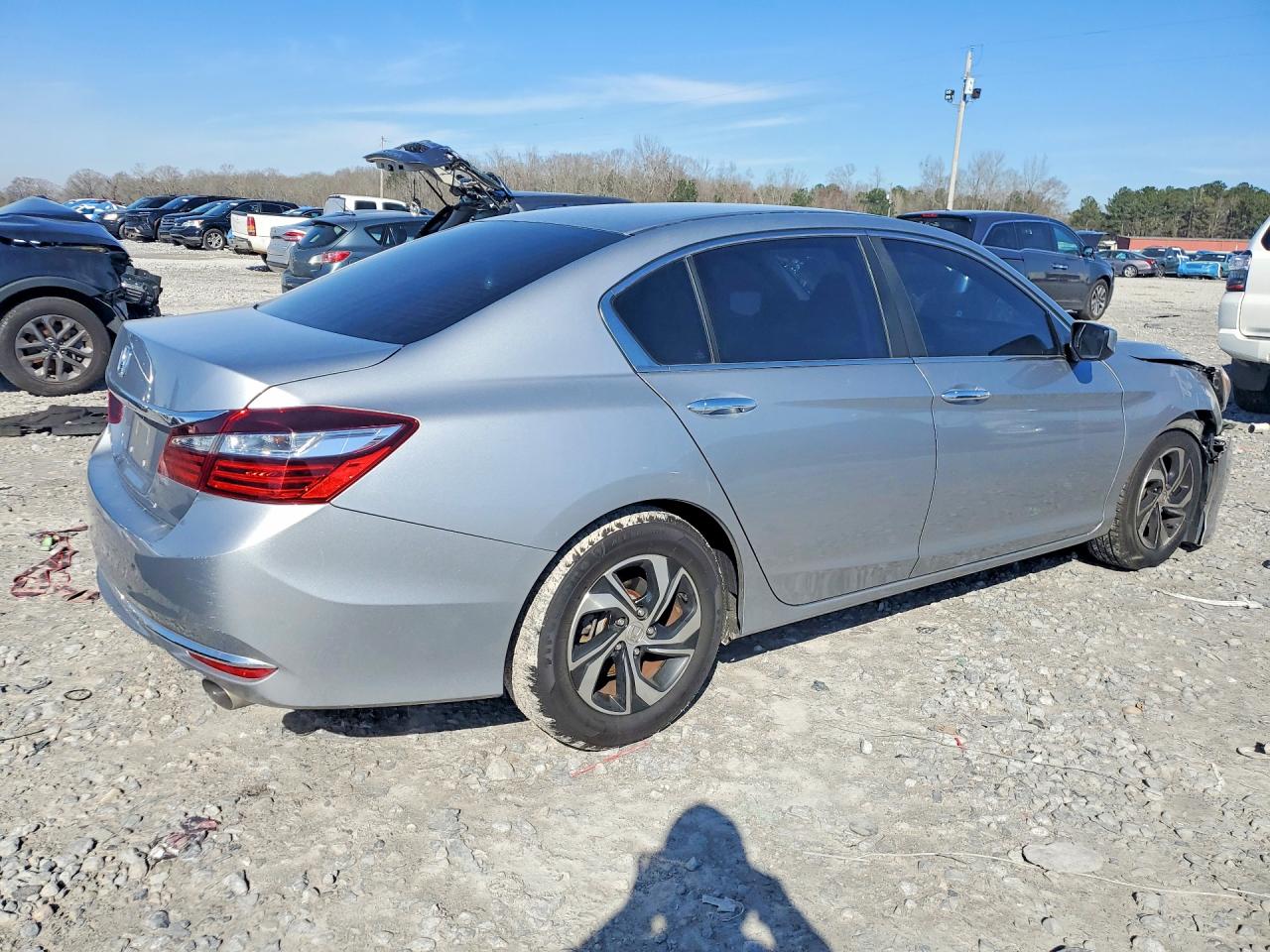 2016 HONDA ACCORD LX photo 3