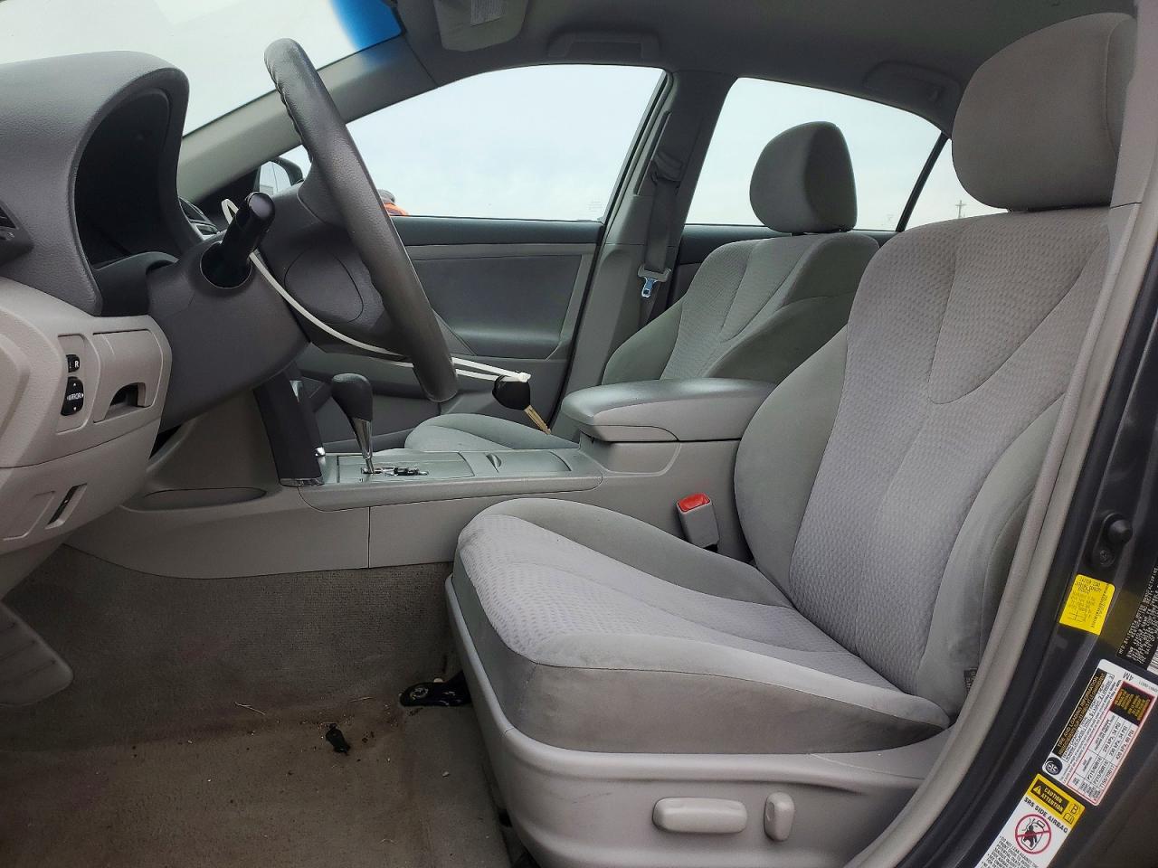2011 TOYOTA CAMRY LE photo 7