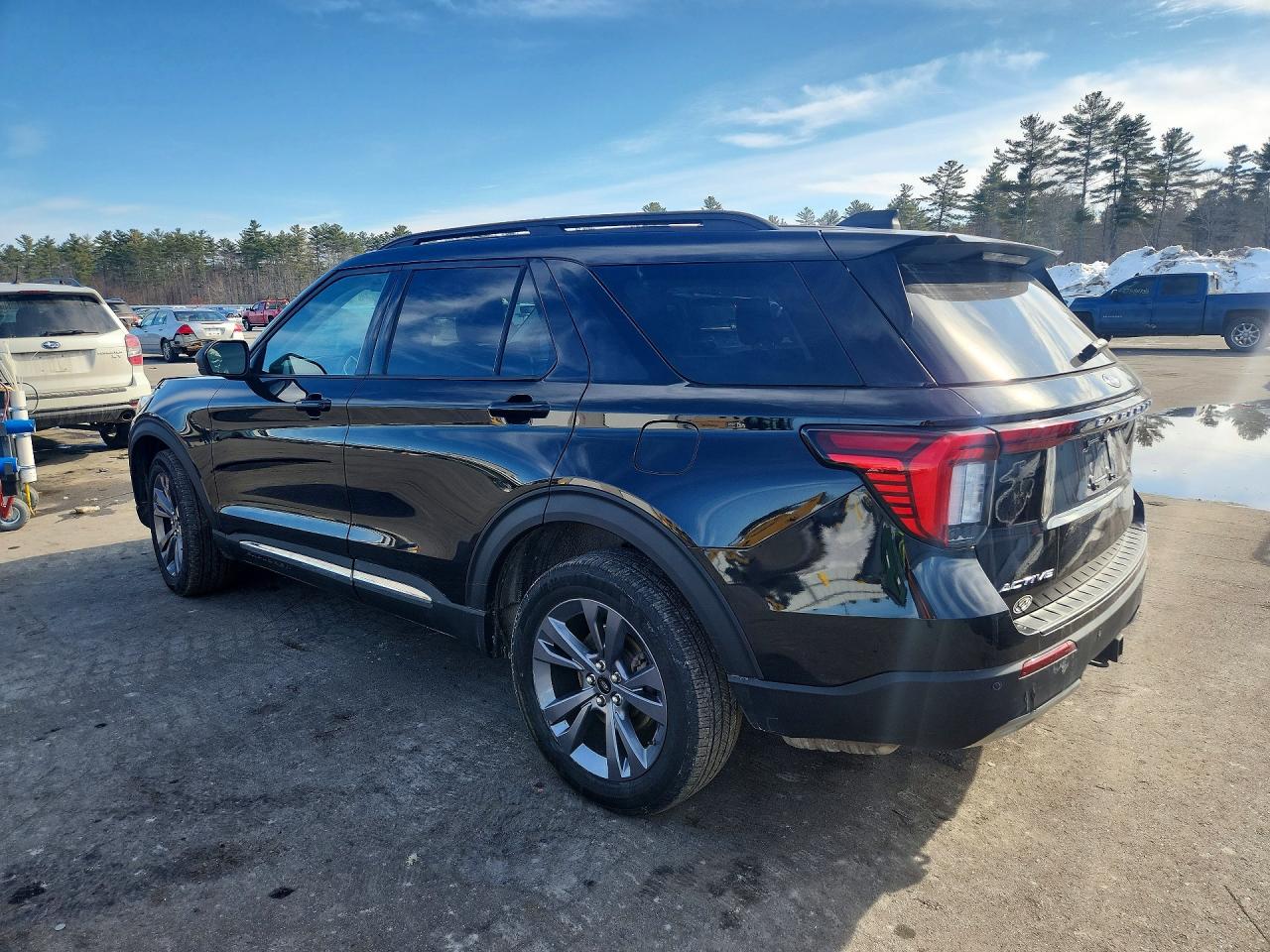 2025 FORD EXPLORER ACTIVE photo 2
