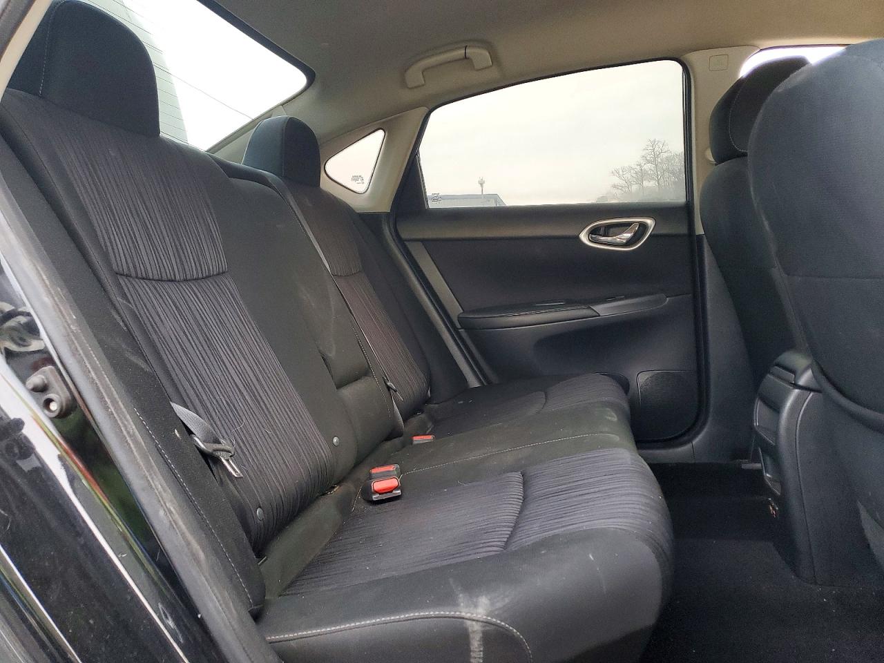 2019 NISSAN SENTRA S photo 28