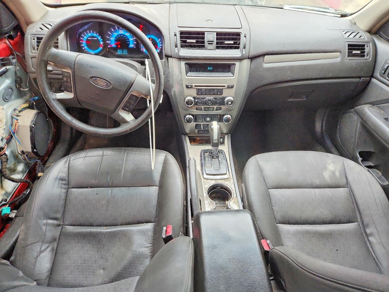 2010 FORD FUSION photo 8