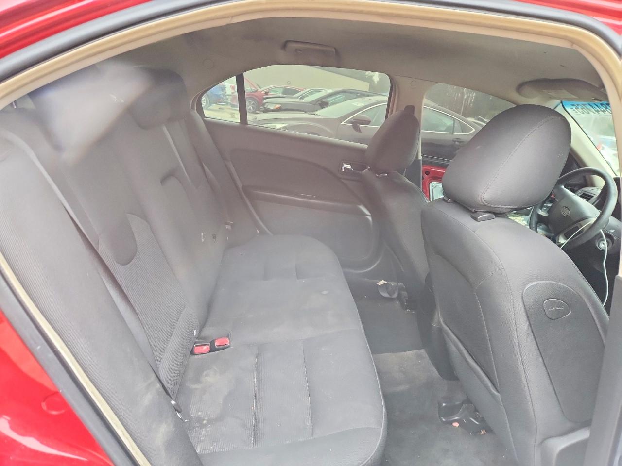 2010 FORD FUSION photo 10