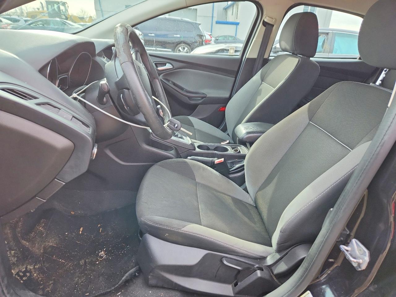 2013 FORD FOCUS SE photo 19