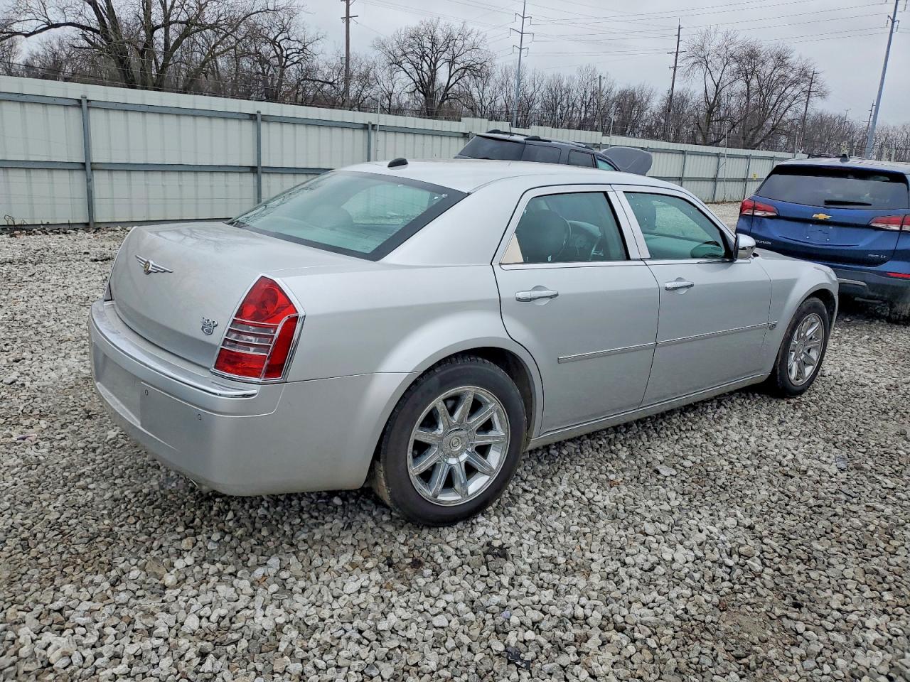 2005 CHRYSLER 300C photo 7