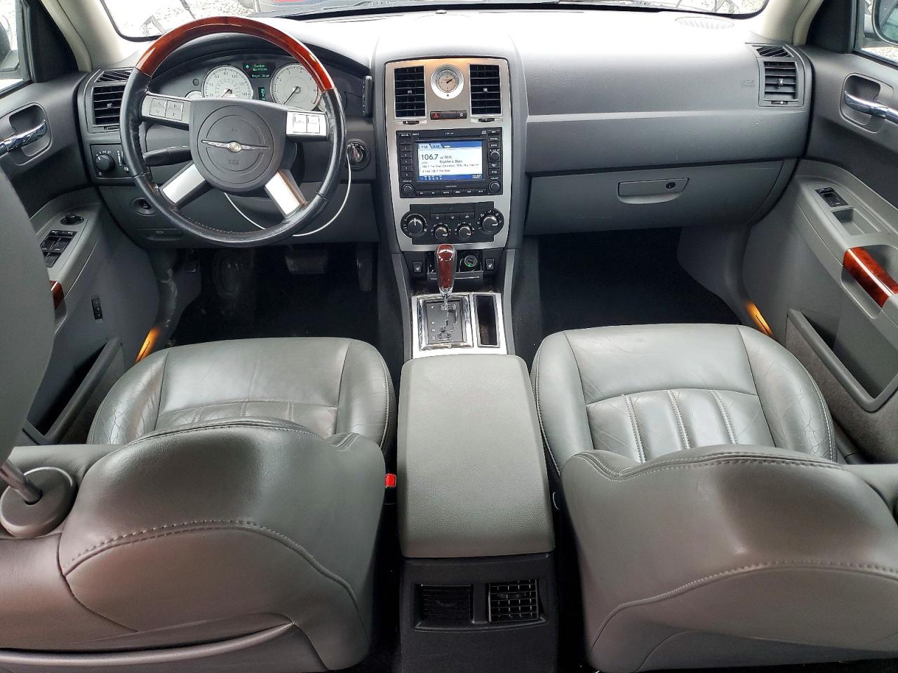 2005 CHRYSLER 300C photo 22
