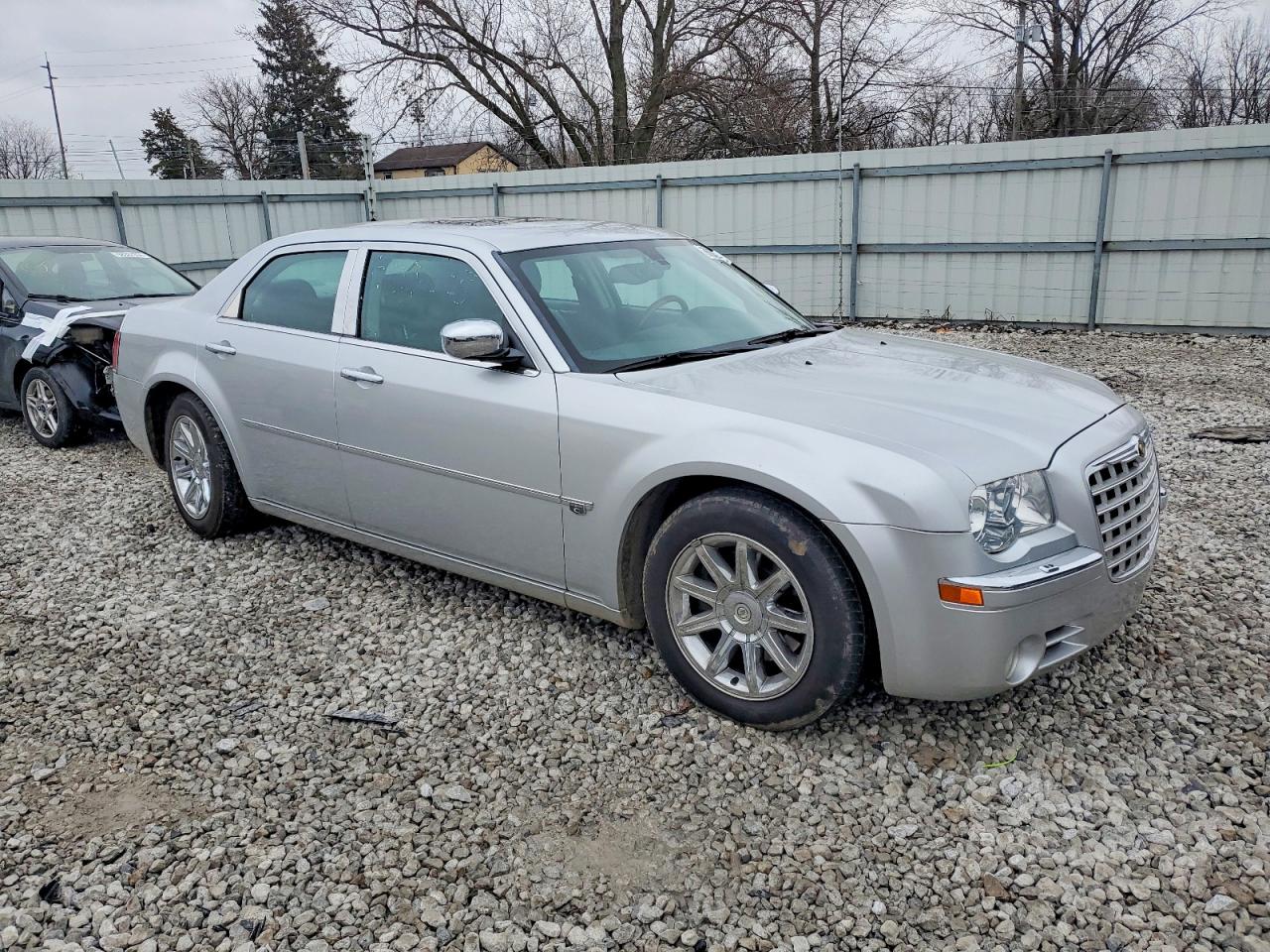 2005 CHRYSLER 300C photo 10