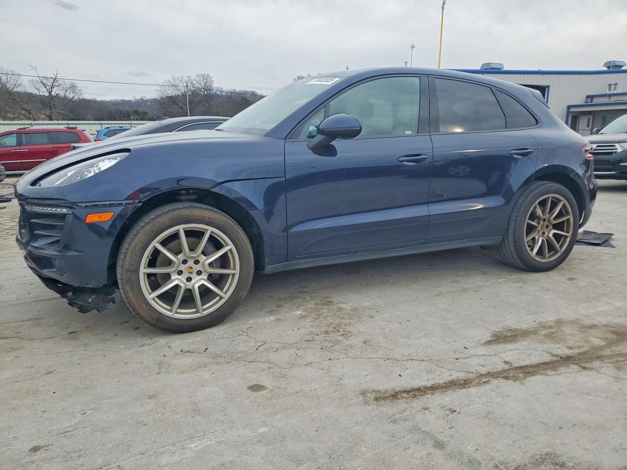 2018 PORSCHE MACAN