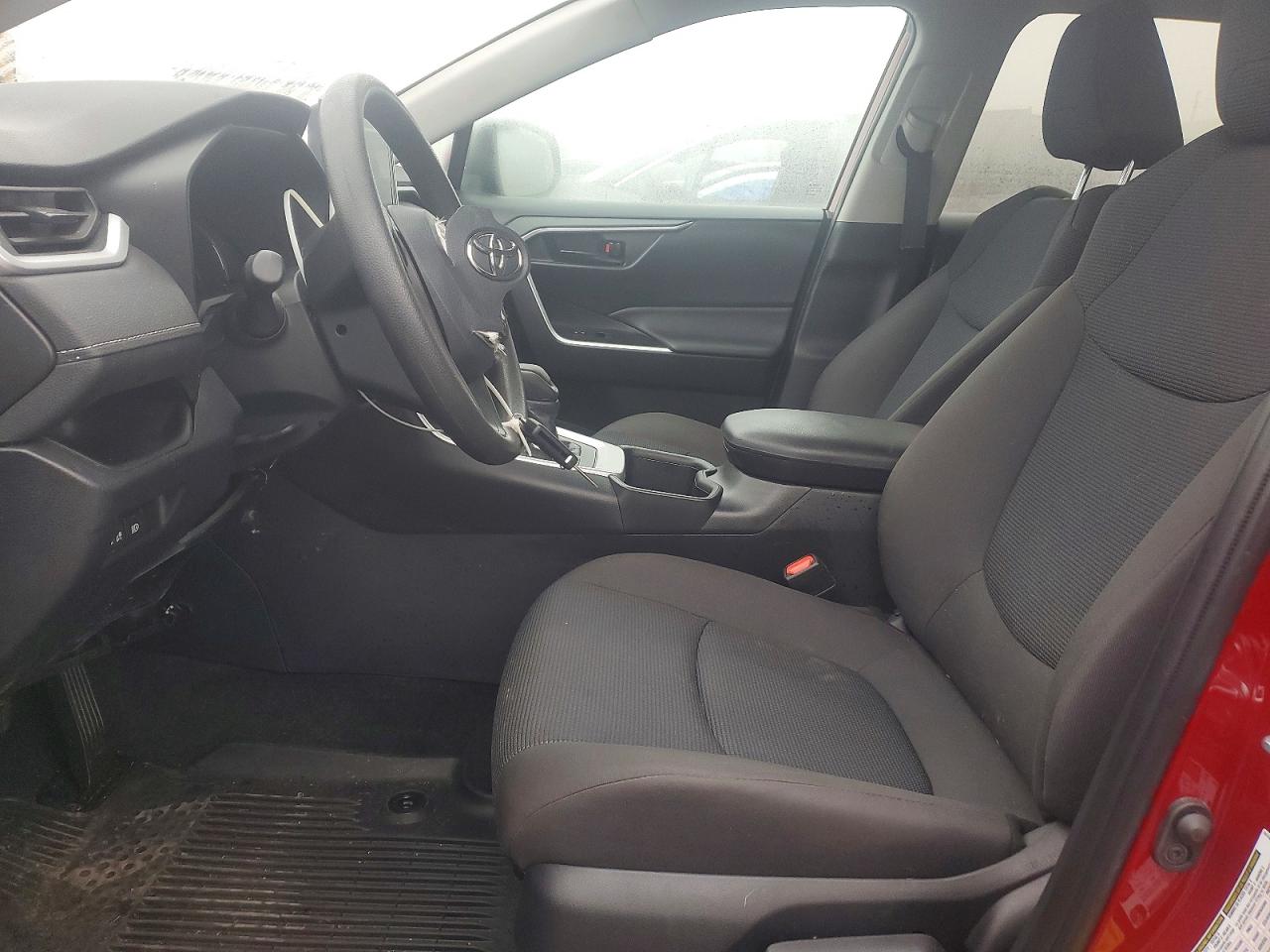 2024 TOYOTA RAV4 LE photo 7