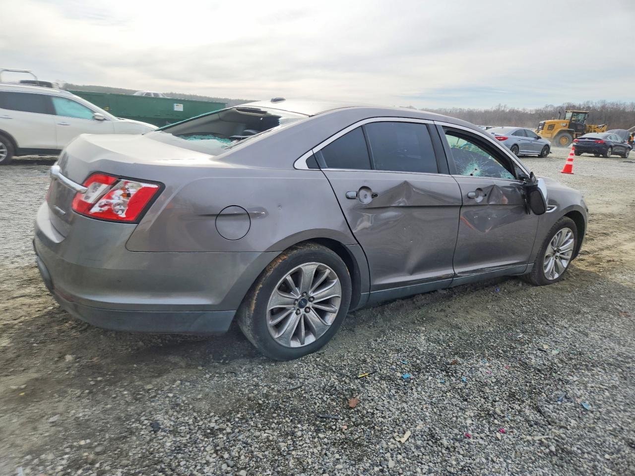 2011 FORD TAURUS LIMITED photo 5