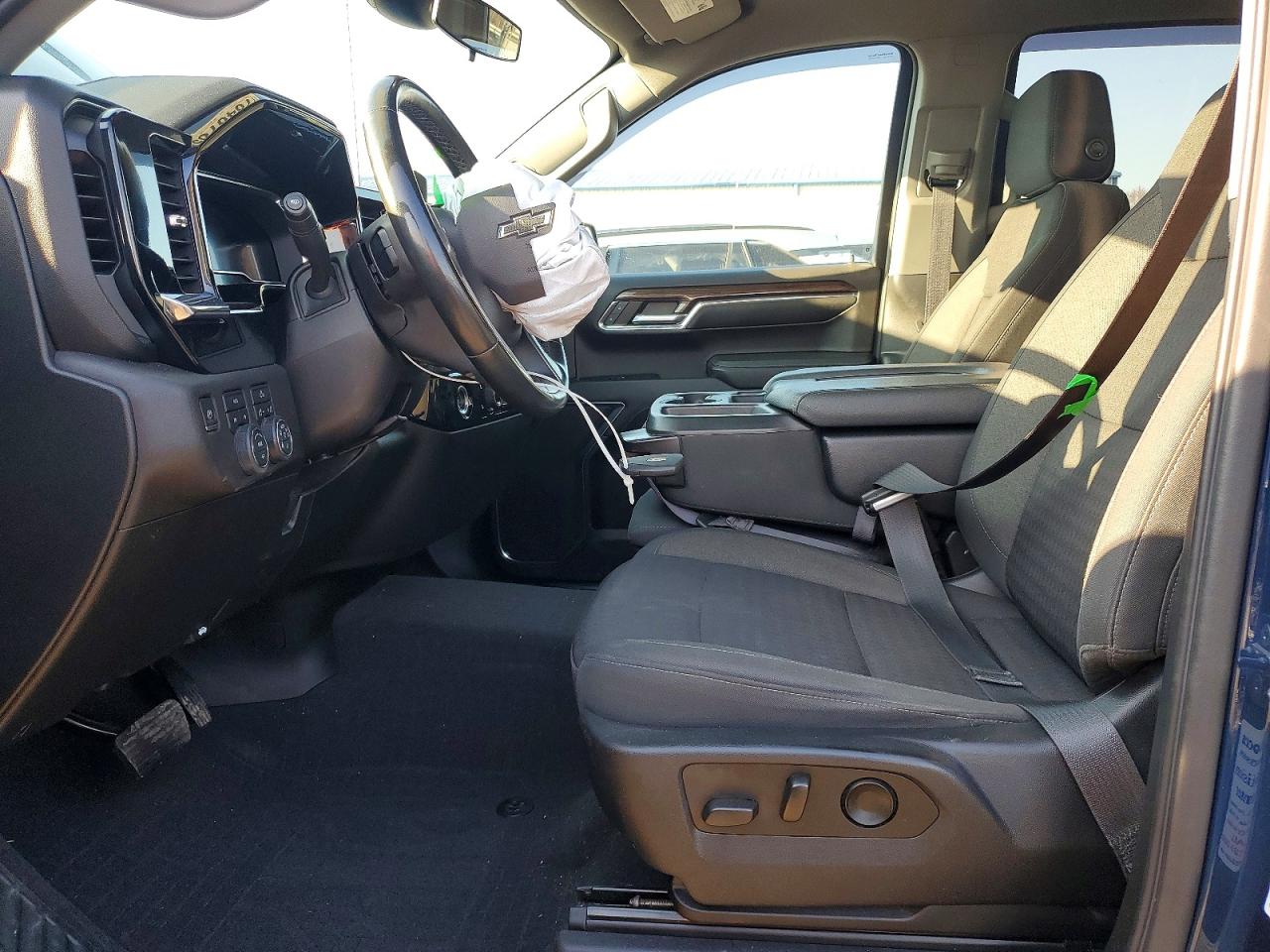 2023 CHEVROLET SILVERADO K1500 RST photo 13