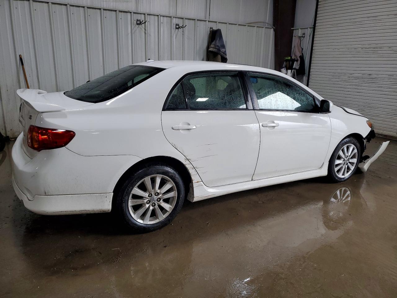 2010 TOYOTA COROLLA S photo 3