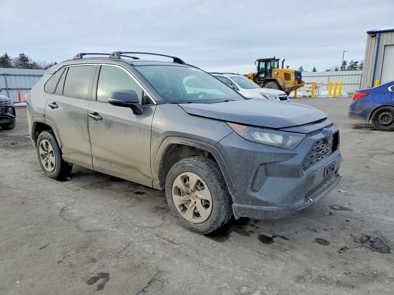2021 TOYOTA RAV4 LE photo 4