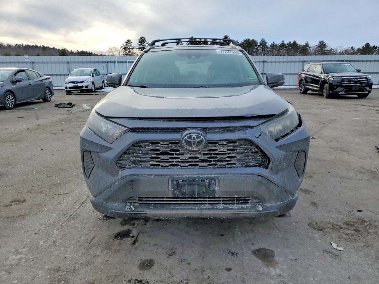 2021 TOYOTA RAV4 LE photo 5