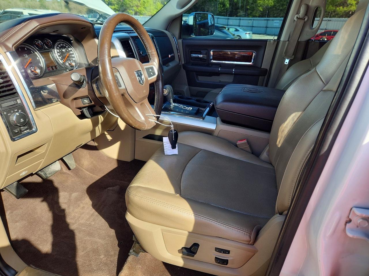 2011 DODGE RAM 1500 photo 7
