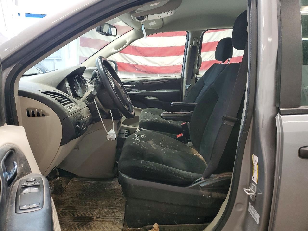 2015 DODGE GRAND CARAVAN SE photo 13