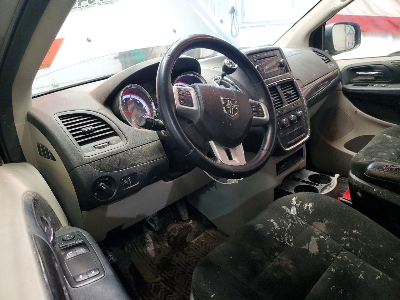 2015 DODGE GRAND CARAVAN SE photo 15
