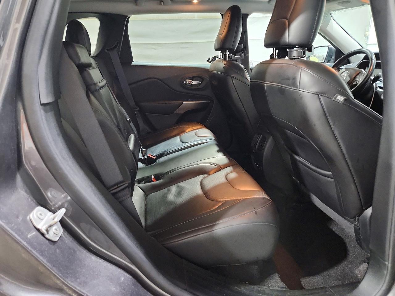 2019 JEEP CHEROKEE LIMITED photo 10