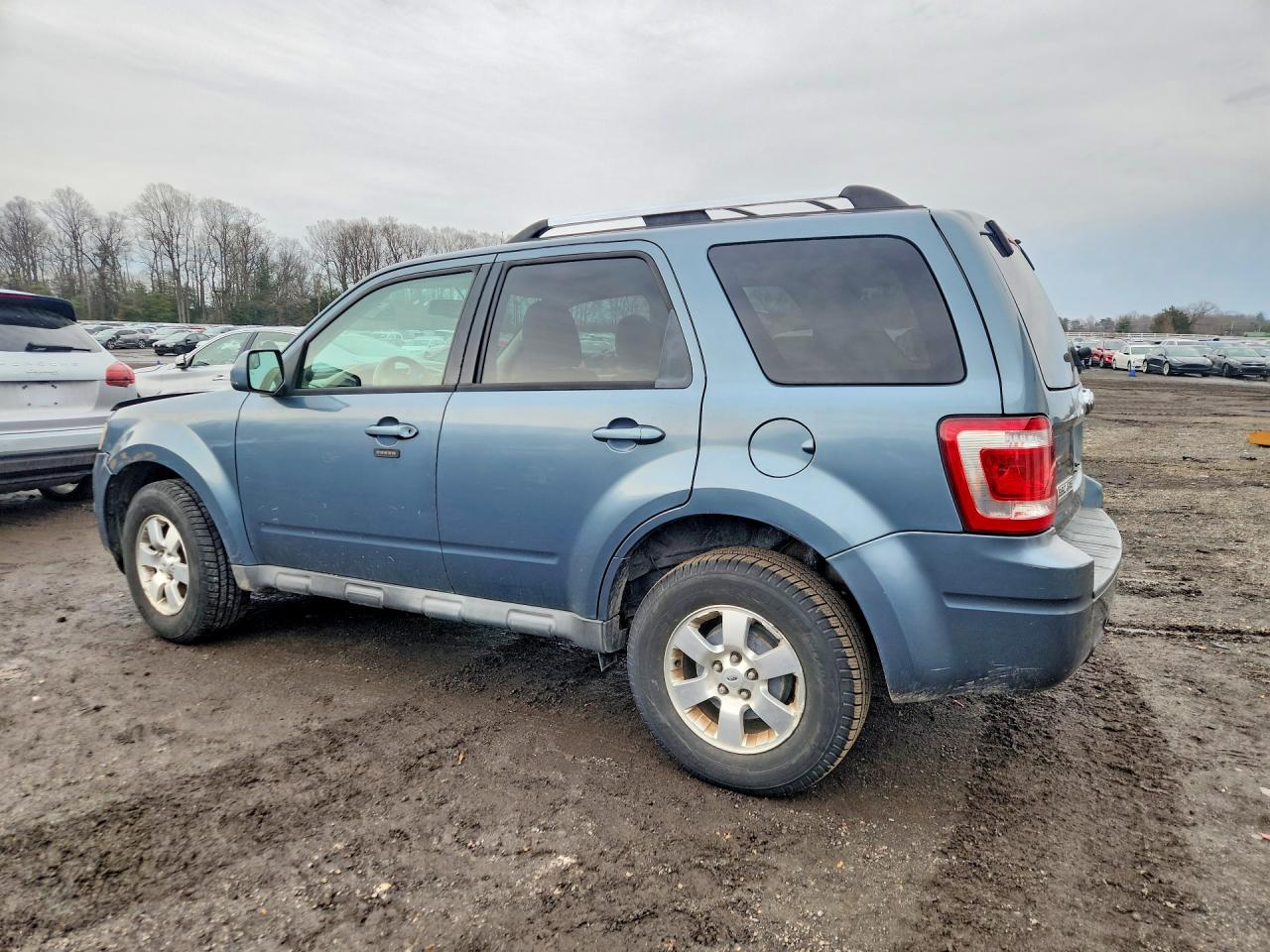 2011 FORD ESCAPE LIMITED photo 2