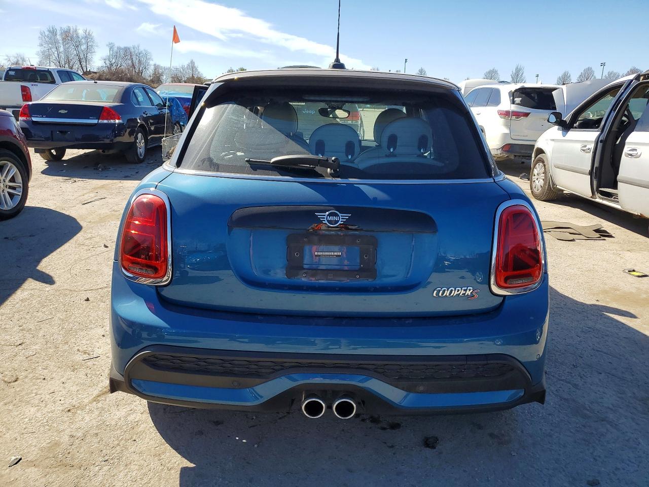 2022 MINI COOPER S photo 6