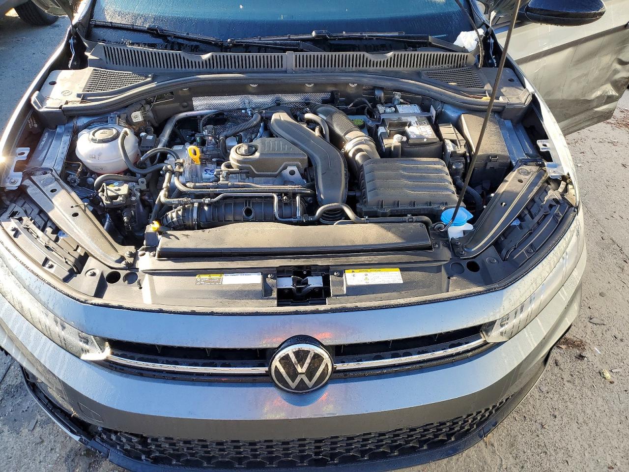 2025 VOLKSWAGEN JETTA SPORT photo 21