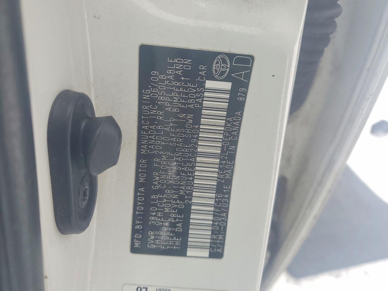2010 TOYOTA COROLLA BASE photo 25