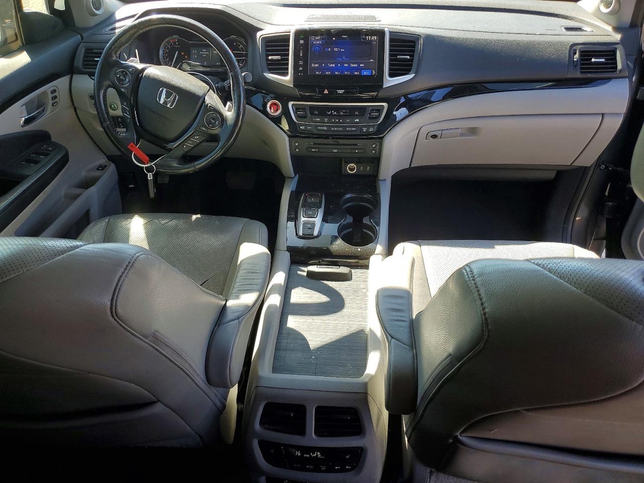 2016 HONDA PILOT ELITE photo 8
