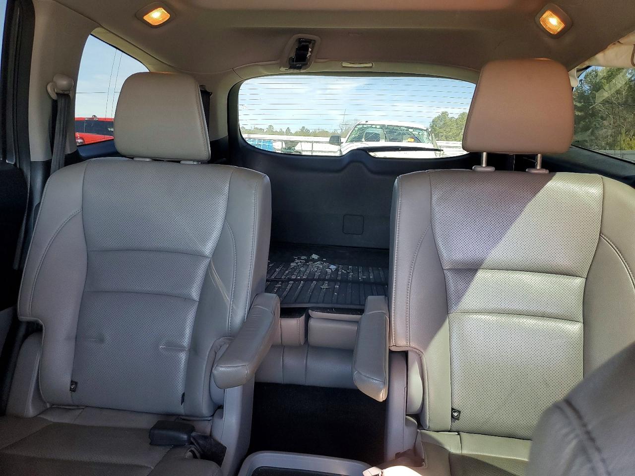 2016 HONDA PILOT ELITE photo 10