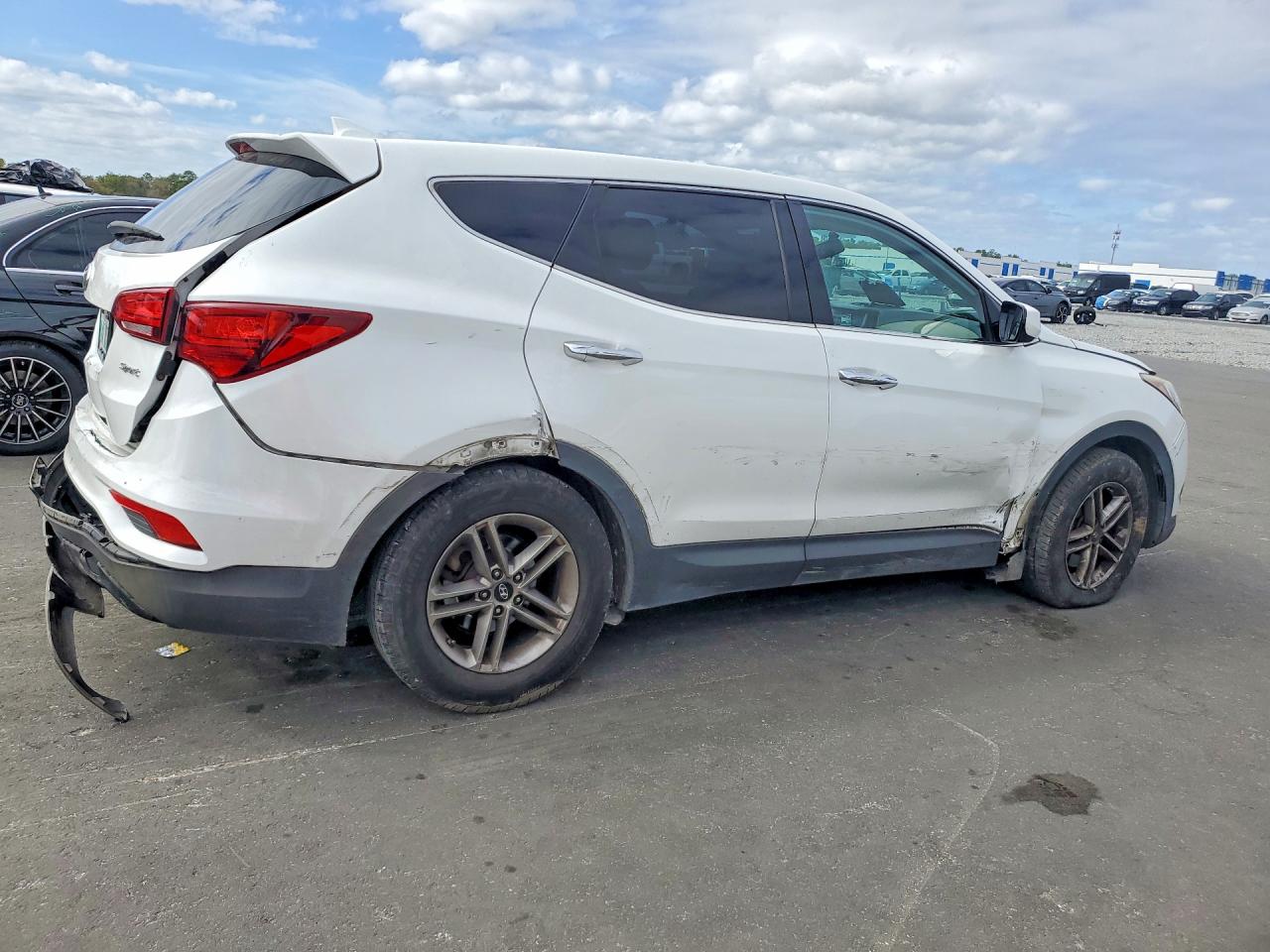 2017 HYUNDAI SANTA FE SPORT 2.4L photo 3