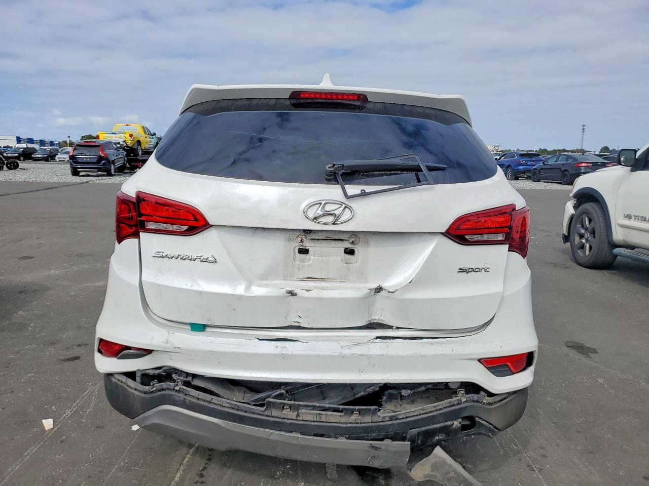 2017 HYUNDAI SANTA FE SPORT 2.4L photo 6