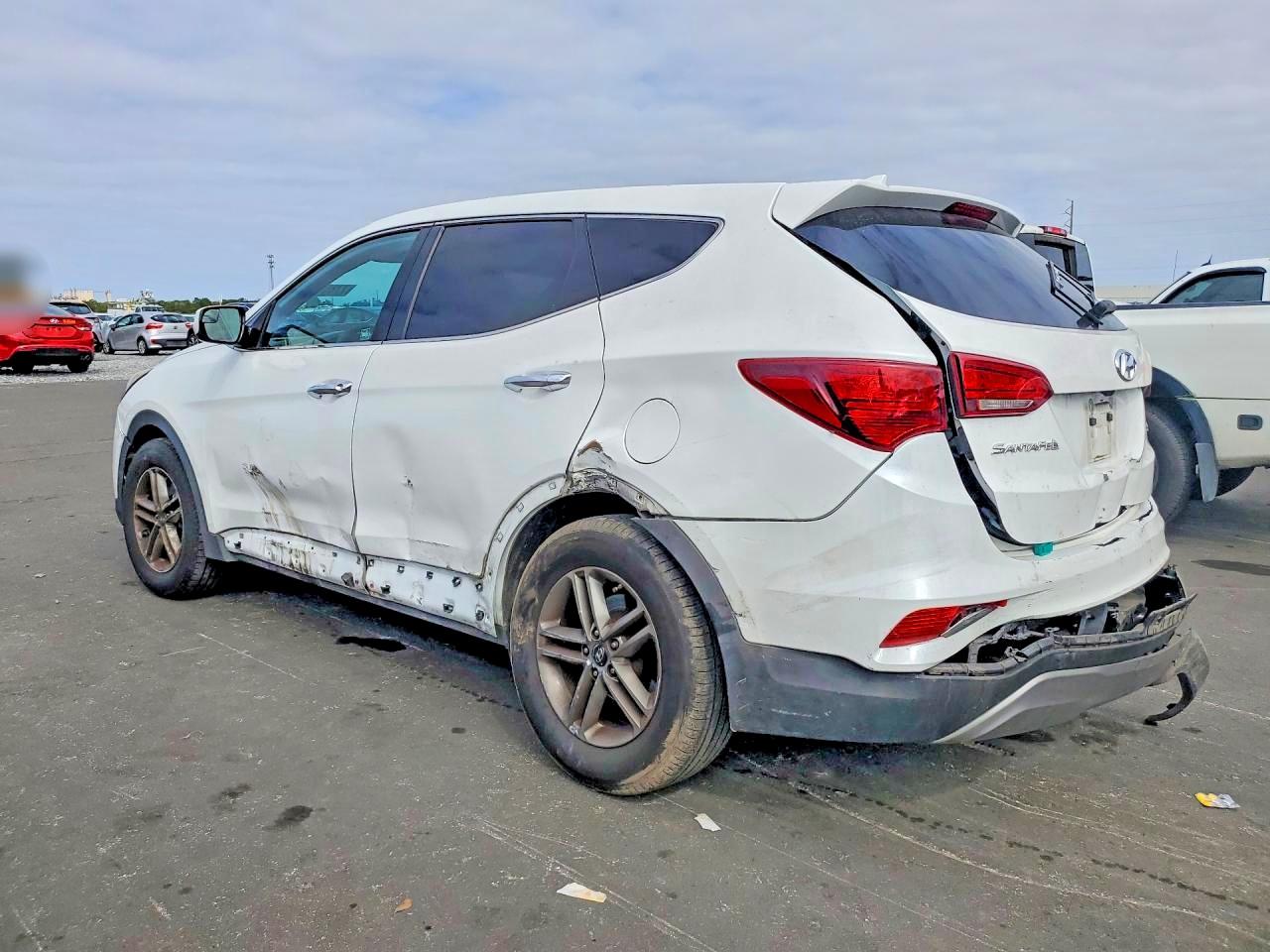 2017 HYUNDAI SANTA FE SPORT 2.4L photo 2