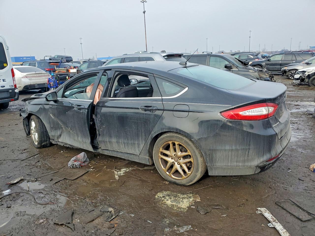 2013 FORD FUSION SE photo 3
