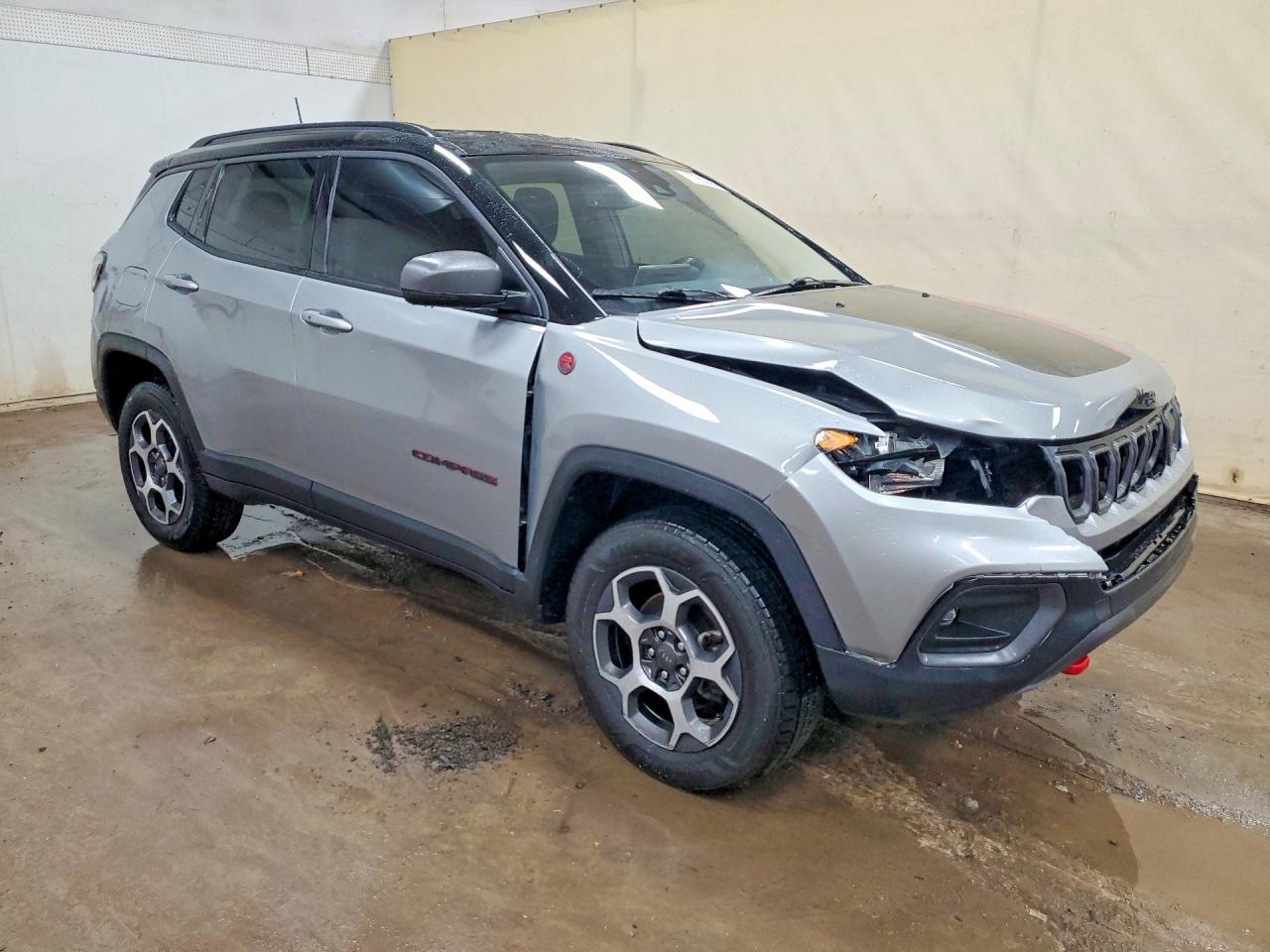 2022 JEEP COMPASS TRAILHAWK photo 4