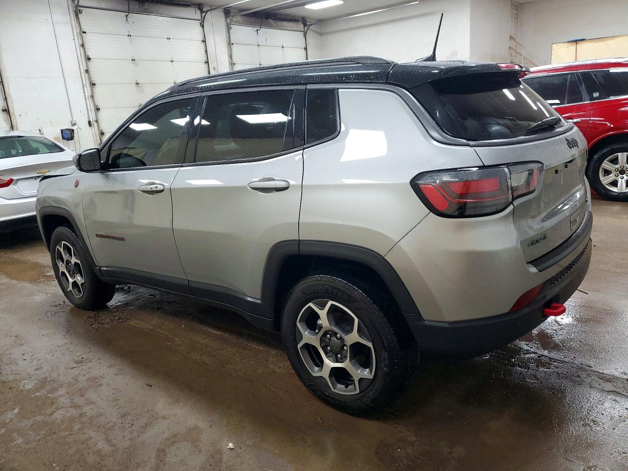2022 JEEP COMPASS TRAILHAWK photo 2